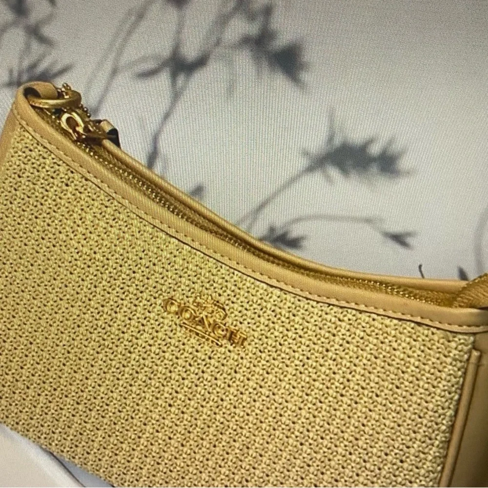 Coach make fashion